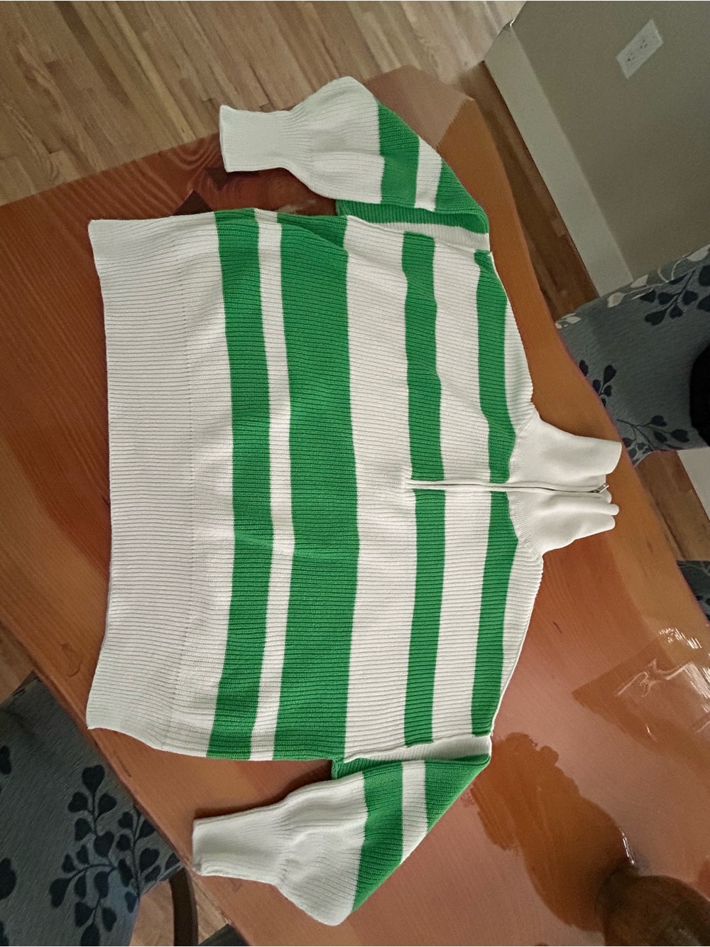 aerie White and Green Ribbed Knit Quarter Zip Sweater